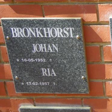 BRONKHORST Johan 1952- &amp; Ria 1957-