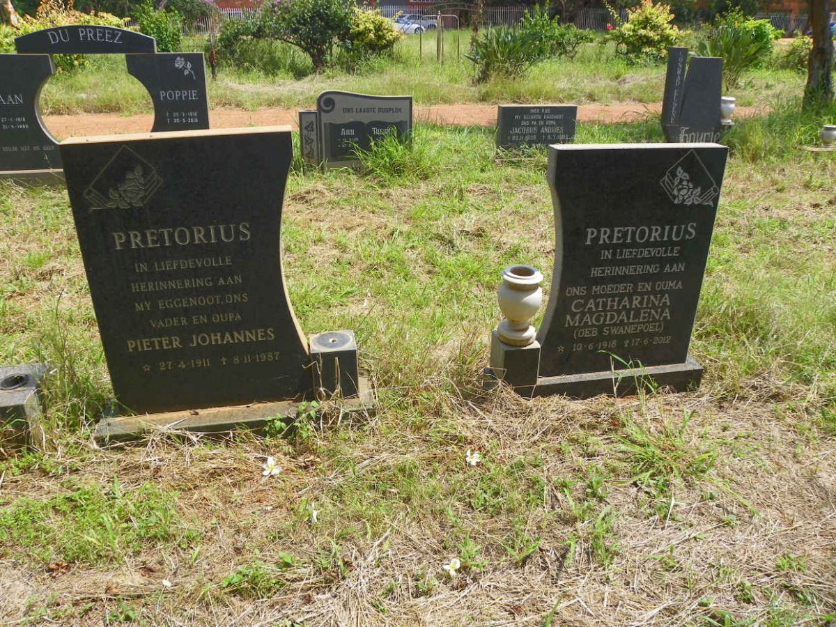 PRETORIUS Pieter Johannes 1911-1987 &amp; Catharina Magdalena SWANEPOEL 1918-2012