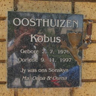 OOSTHUIZEN Kobus 1976-1997