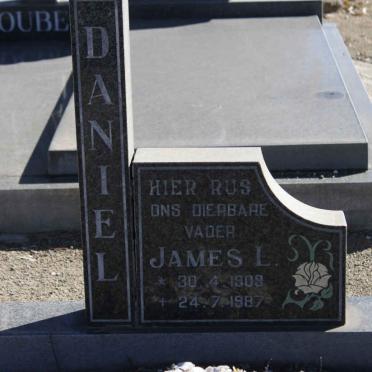 D - Vanne :: Surnames - D