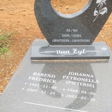 ZYL Barend Fredrick, van 1942-2009 &amp; Johanna Petronella PIETERSE 1948-2002