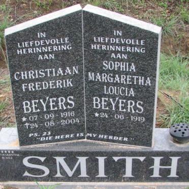 BEYERS Christiaan Frederik 1916-2004 &amp; Sophia Margaretha Loucia 1919-
