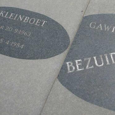 BEZUIDENHOUT Gawie Henry 1963-1984