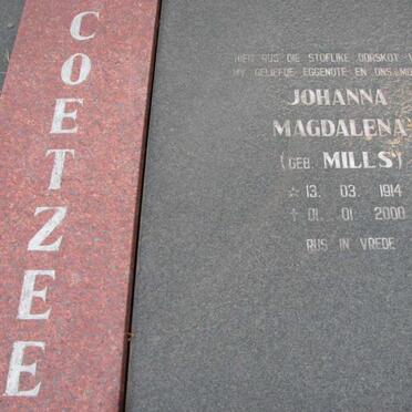 COETZEE Salomon Gerhardus Martinus 1916-2005 &amp; Johanna Magdalena MILLS 1914-2000