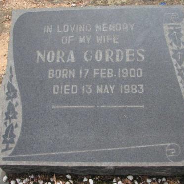 CORDES Nora 1900-1983