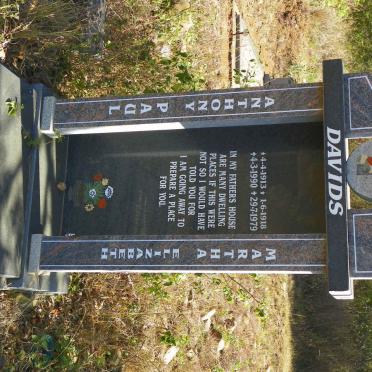 DAVIDS Anthony Paul 1913-1990 &amp; Martha Elizabeth 1918-1979