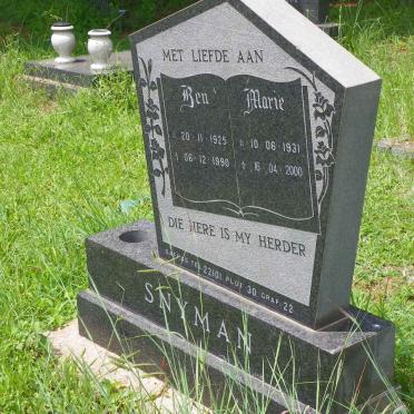 SNYMAN Ben 1925-1990 & Marie 1931-2000