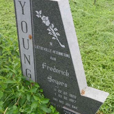 YOUNG Frederick Beyers 1920-1997 &amp; Sheila M. 1921-2004