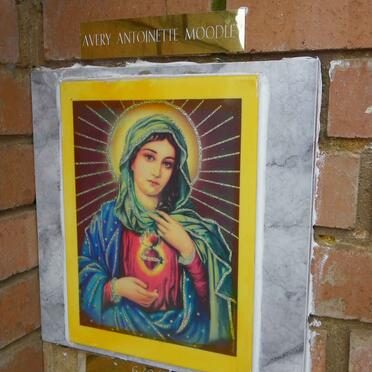 MOODLEY Avery Antoinette 1947-2014