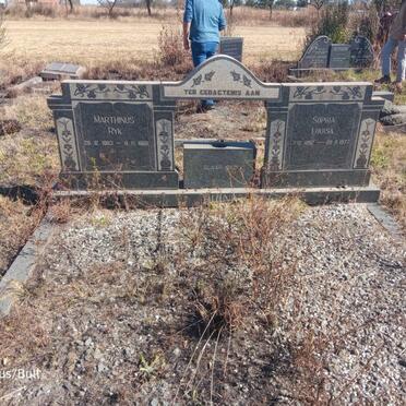 ? Marthinus Ryk 1883-1969 & Sophia Louisa 1892-1977