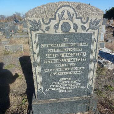 C - Surnames beginning with - C