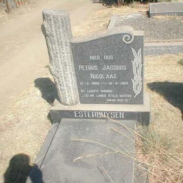 ESTERHUYSEN Petrus Jacobus Nicolaas 1889-1969