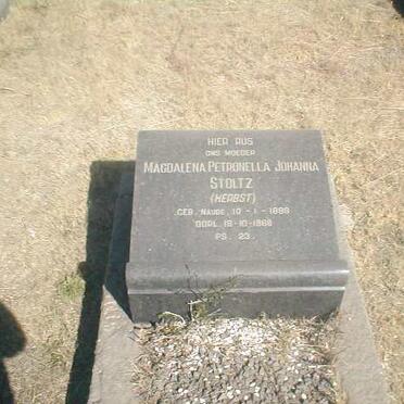 STOLTZ Magdalena Petronella Johanna, voorheen HERBST, geb. NAUDE 1888-1968