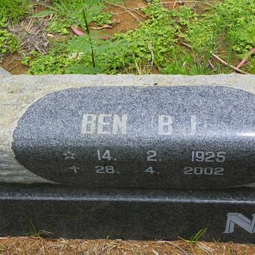 NIEUWOUDT B.J. 1925-2002 &amp; M.L.F. GOUWS 1930-