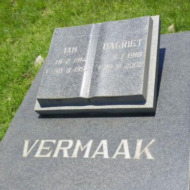 VERMAAK Jan 1914-1997 &amp; Magriet 1918-2008