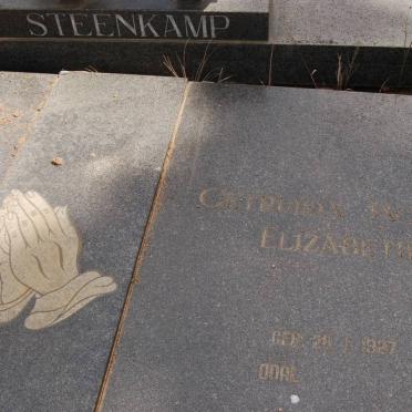 STEENKAMP Gertruida Jacoba Elizabeth 1927-