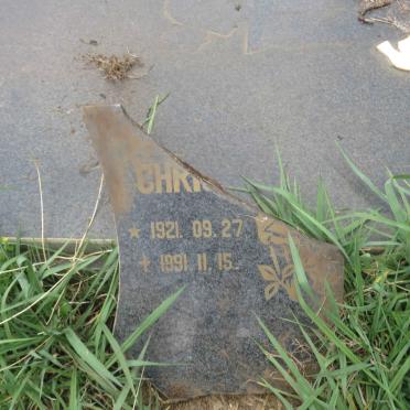 ? Chris 1921-1991 &amp; Dina 1926-1996 _2