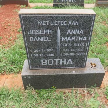 BOTHA Joseph Daniel 1904-1996 &amp;  Anna Martha  BUYS 1913-2003