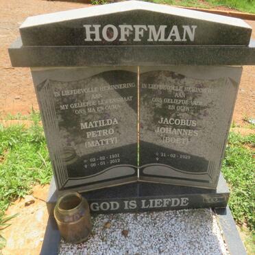 HOFFMAN Jacobus Johannes 1929- &amp; Matilda Petro 1931-2012