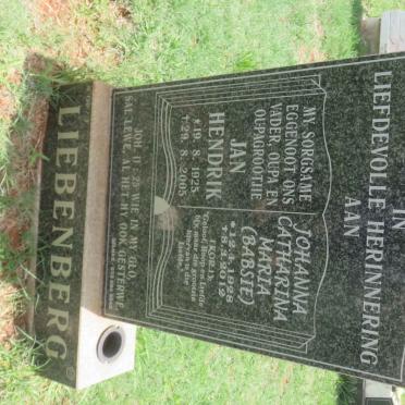 LIEBENBERG Jan Hendrik 1925-2005 &amp; Johanna Catharina Maria 1928-2012