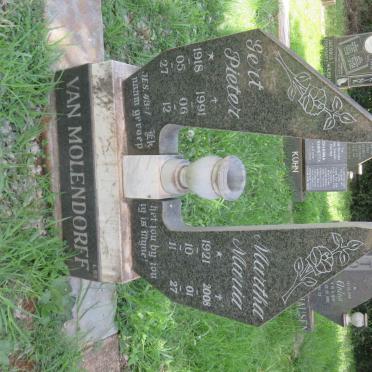 MOLENDORFF Gert Pieter, van 1918-1991 &amp; Martha Maria 1921-2008