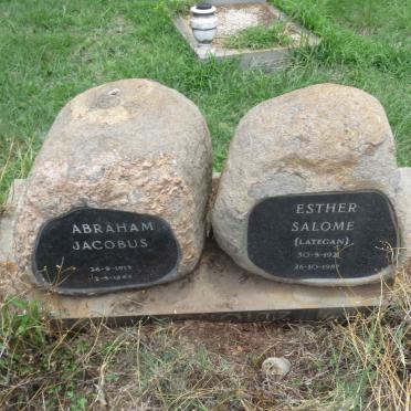SCHOLTZ Abraham Jacobus 1913-1989 & Esther Salome LATEGAN 1921-1987