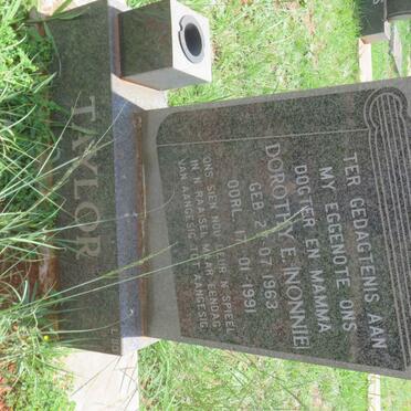 TAYLOR Dorothy E. 1963-1991