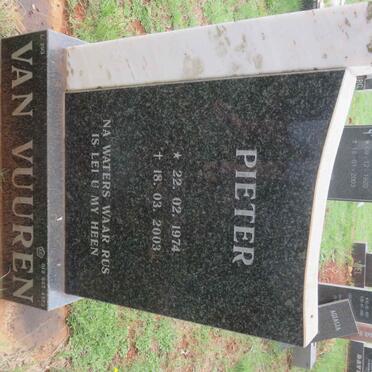 VUUREN Pieter, van 1974-2003