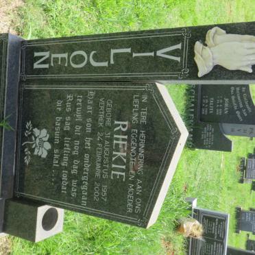 VILJOEN Riekie 1957-2002