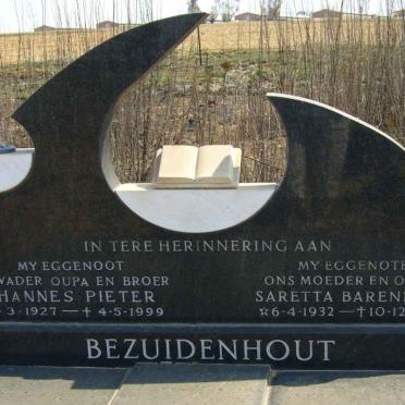 BEZUIDENHOUT Johannes Pieter 1927-1999 &amp; Saretta Barendina 1932-1987