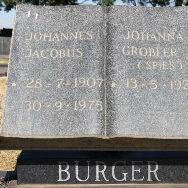 BURGER Johannes Jacobus 1907-1975 &amp; Johanna SPIES 1924-