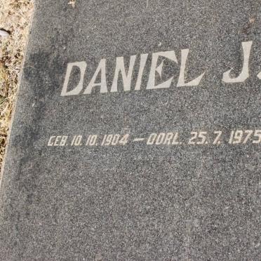 JORDAAN Daniel J.1904-1975 &amp; Anna H. 1910-2001      