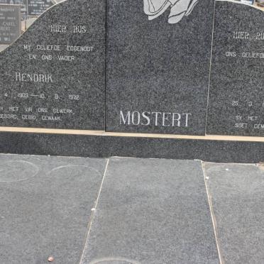 MOSTERT Hendrik 1909-1972 &amp; Anna 1907-1981