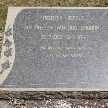 OUDTSHOORN Frederick Petrus, van Rheede van 1892-1974