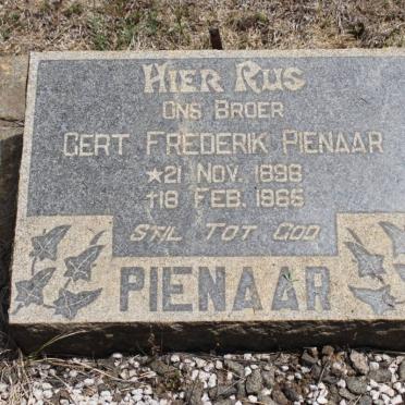 PIENAAR Gert Frederik 1898-1965