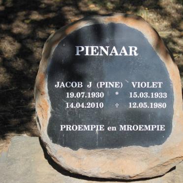 PIENAAR Jacob J. 1930-2010 &amp; Violet 1933-1980