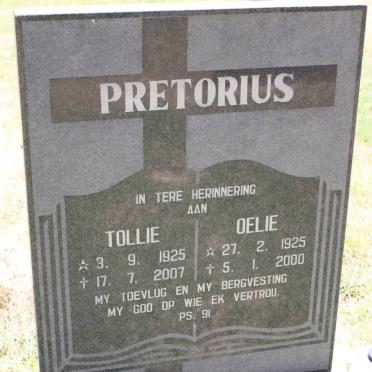 PRETORIUS Tollie 1925-2001 &amp; Oelie 1925-2000