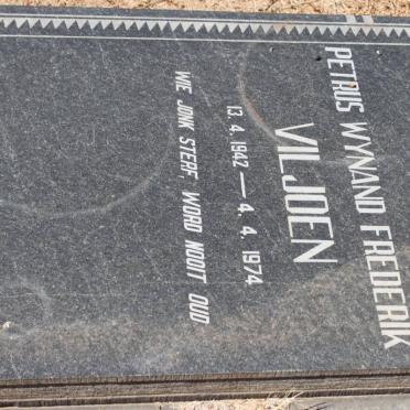 VILJOEN Petrus Wynand Frederik 1947-1974