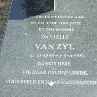 ZYL Danielle, van 1949-1981 :: ? 1977-2008