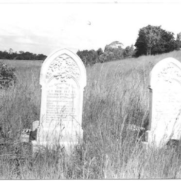 Mpumalanga, ERMELO district, Steenkoolspruit 275, farm cemetery