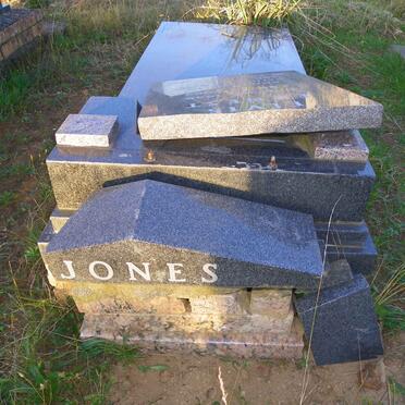 JONES Elvis Ernest 1948-2003 _2