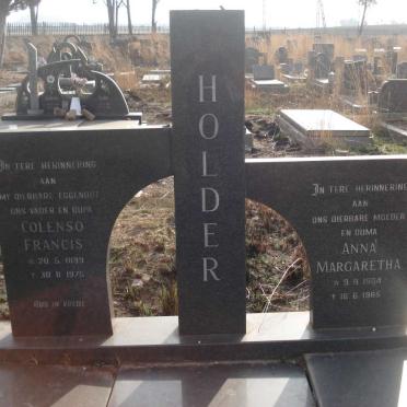 HOLDER Colenso Francis 1899-1975 &amp; Anna Margaretha 1904-1985