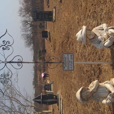 COE Regina Magdalena 1963-2015