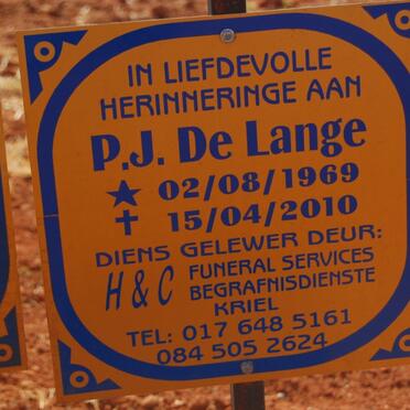 LANGE P.J., de 1969-2010