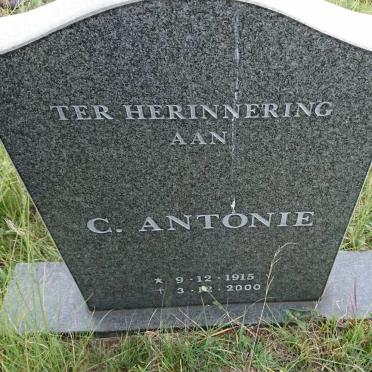 ? C. Antonie 1915-2000 &amp; Maria M.E. 1918-1996