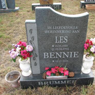 BRÜMMER Les 1920-2004 &amp; Bennie 1924-