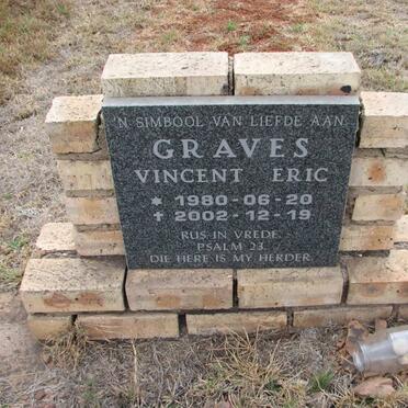 GRAVES Vincent Eric 1980-2002