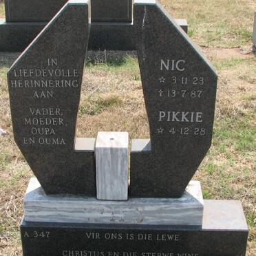 SPIES Nic 1923-1987 &amp; Pikkie 1928-