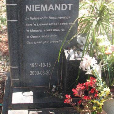 NIEMANDT Elizabeth Catherina 1951-2009