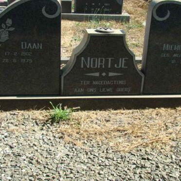 NORTJE Daan 1902-1979 &amp; Miemie MILLS 1889-1979